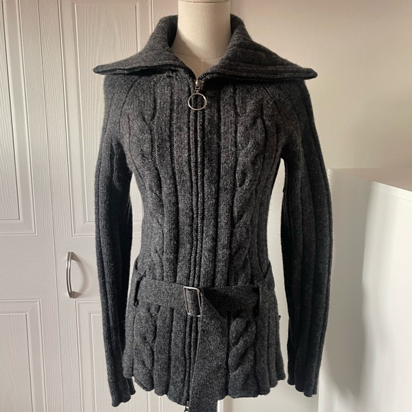 100% Wool Grey Cable Knit Sweater - Picture 1 of 5